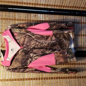 Mossy oak pullover
